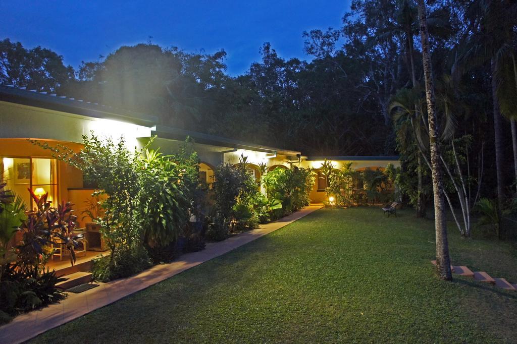 Villa Marine Holiday Apartments Cairns Yorkeys Knob Εξωτερικό φωτογραφία